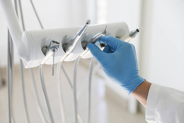 Professional Emergency Dentist technician working in Castlewood, VA